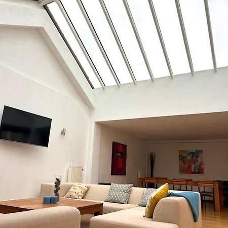 Down Town Spacious Duplex With Private Parking & Game Room Bruxelles Extérieur photo