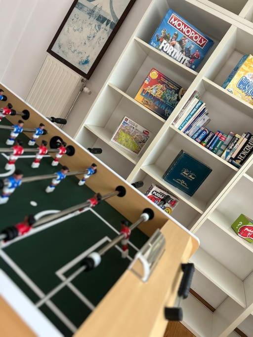 Down Town Spacious Duplex With Private Parking & Game Room Bruxelles Extérieur photo
